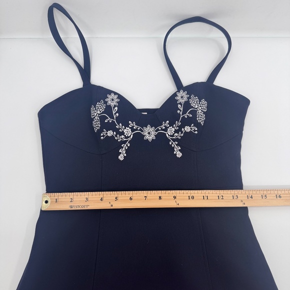 Clinq A Sept Dress Women 6 Blue Embroidered Spaghetti Straps Y2K Ruffle Short - Picture 11 of 13